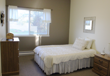 The Gardens Assisted Living Bedroom